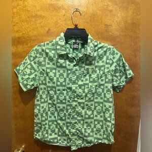 Minecraft boys youth large green button up short sleeve top L